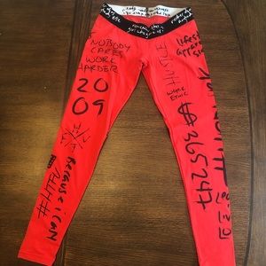 HTFU Low waist leggings size small